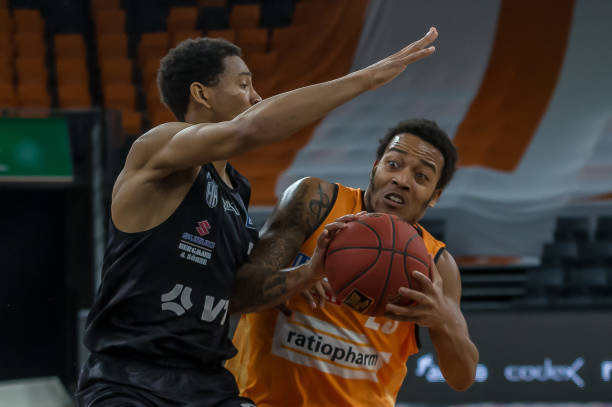 的三分投篮 的三分投篮